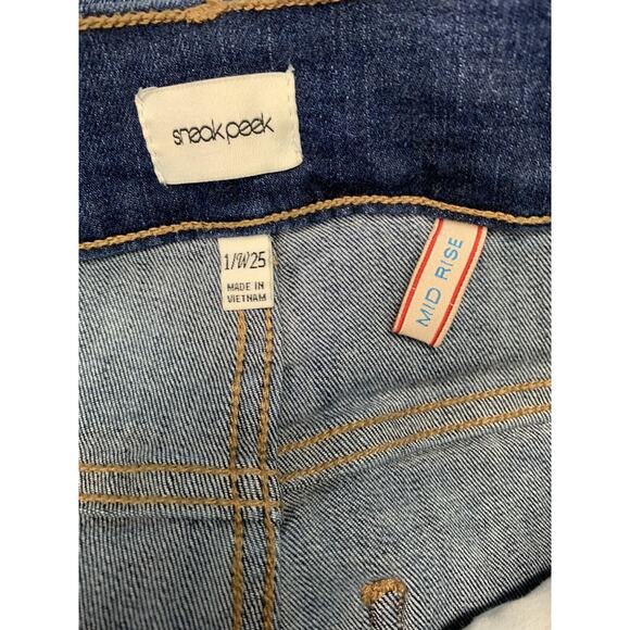 Sneak Peek Mid Rise Skinny Jeans Junior's‎ Size 1 Distressed Dark Denim - Picture 5 of 6